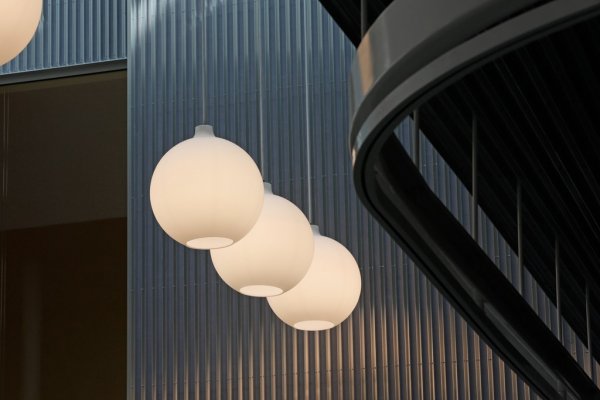 Taklampa Wohlert 350.