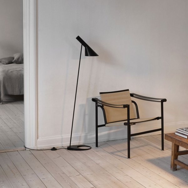 Golvlampa AJ, Svart
