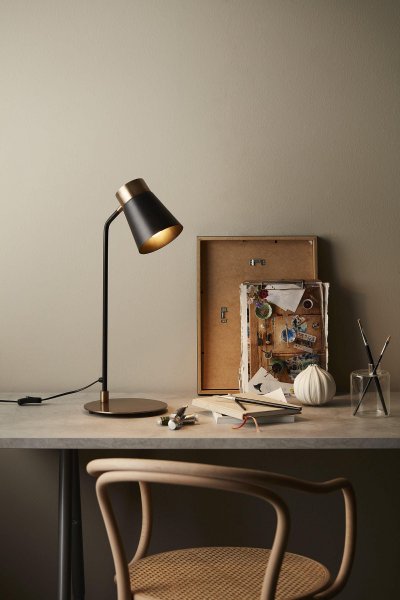 Luna Skrivbordslampa Svart/Antikmässing