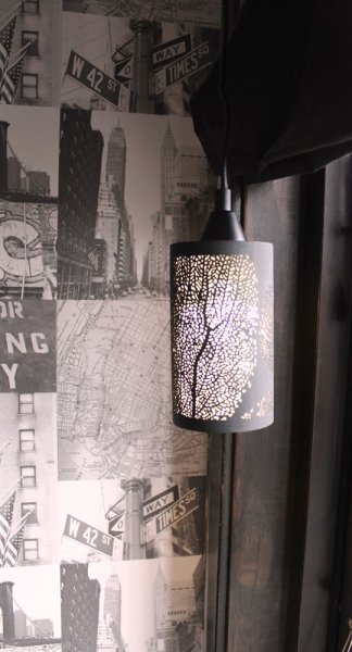 Tree Fönsterlampa Svart