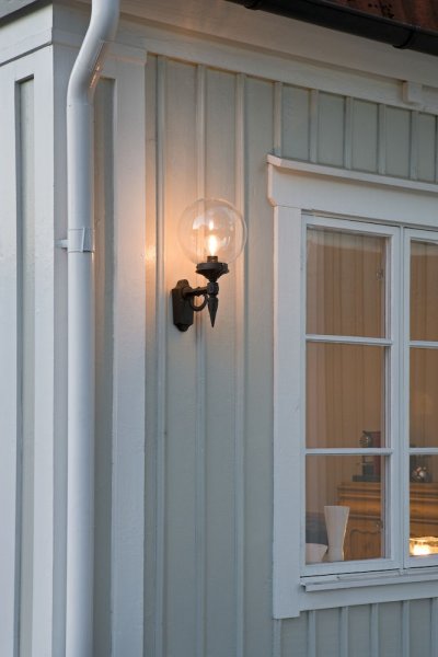Orion vägglykta E27 svart