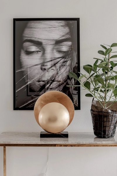 Orbit Bordslampa Mässing
