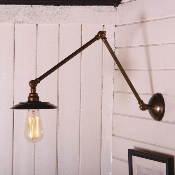 Vägglampa Reznor, Antique Brass 
